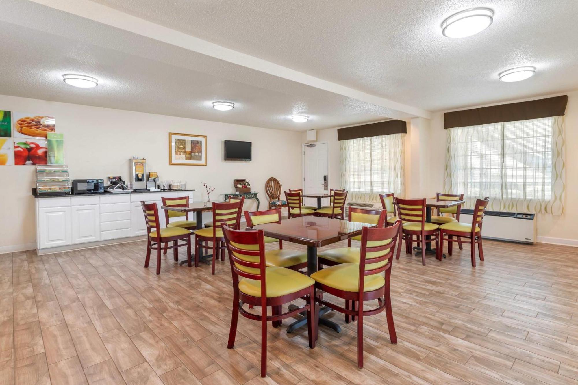 Quality Inn Andrews Екстер'єр фото